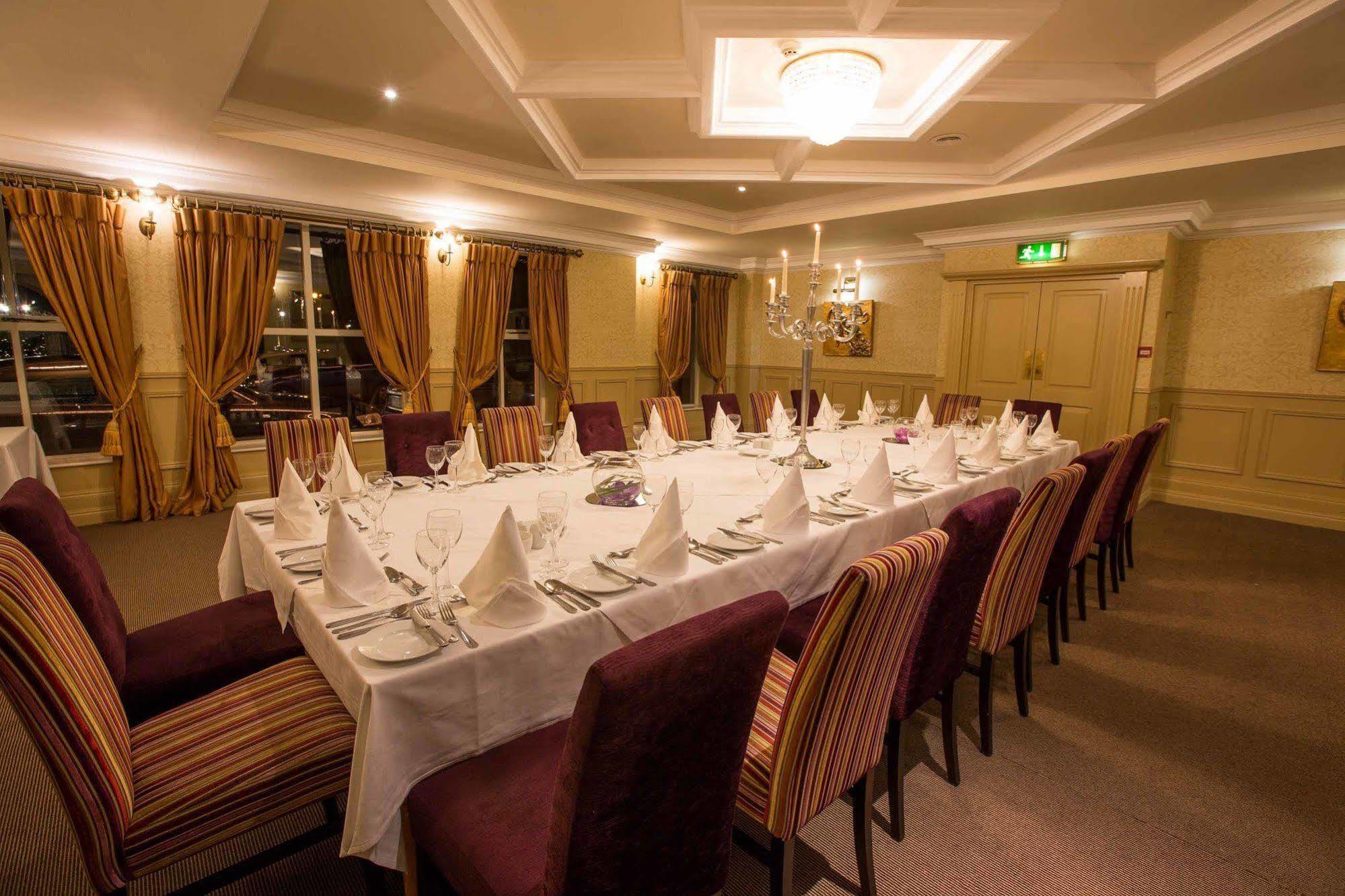 Anner Hotel Thurles Buitenkant foto